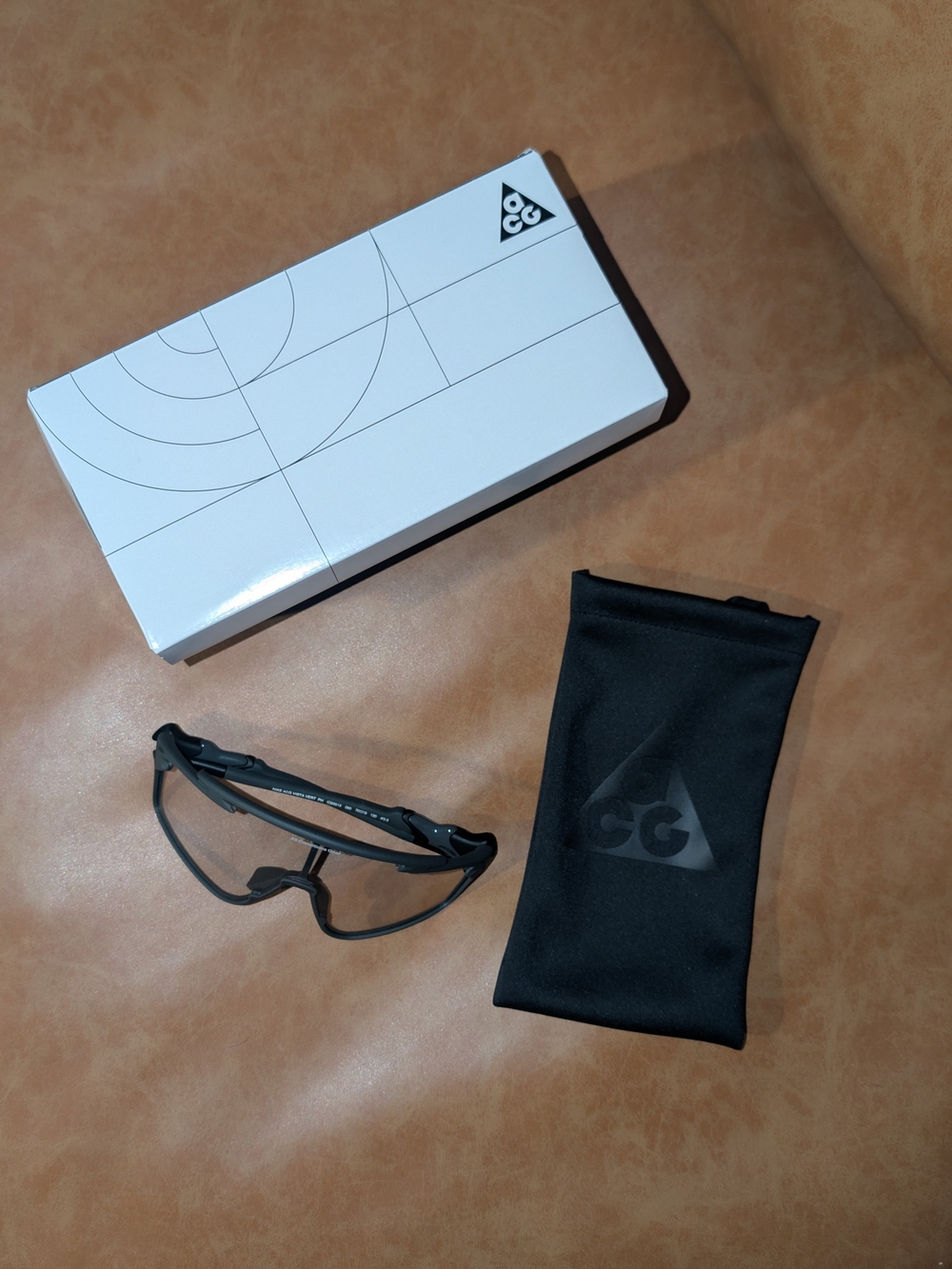 Nike ACG Vista Vert - Photochromic Sunglasses